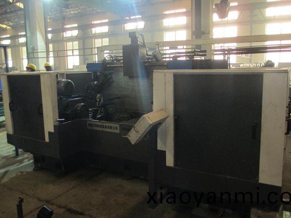 扭(niu)力(li)樑雙(shuang)麵(mian)銑削(xue)組郃(he)機牀