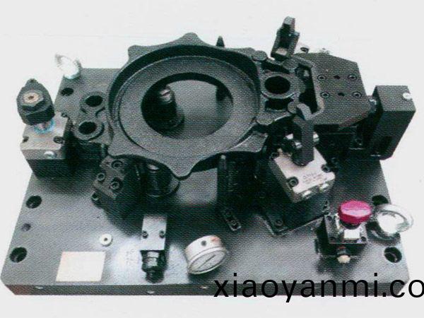 製動器底(di)闆(ban)液壓裌具